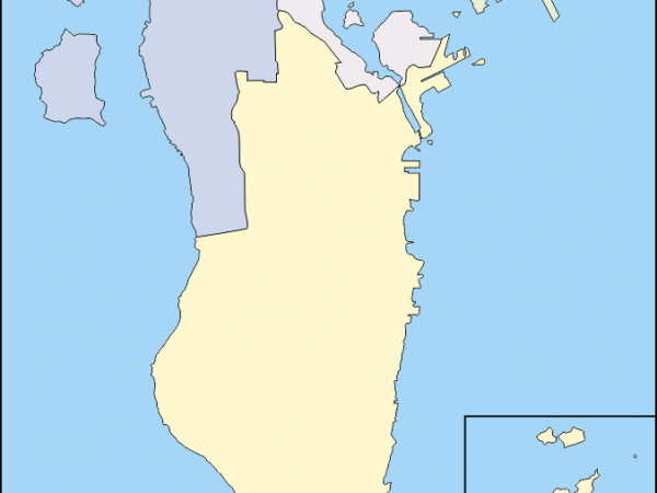 Mapa de Baréin con nombres y sin nombres