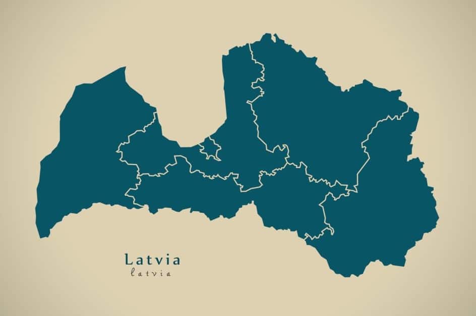 Mapa de Letonia con nombres y sin nombres