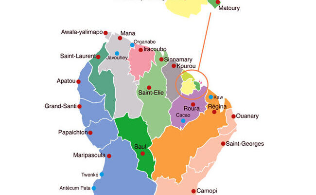 Mapa de la Guayana Francesa con nombres y sin nombres